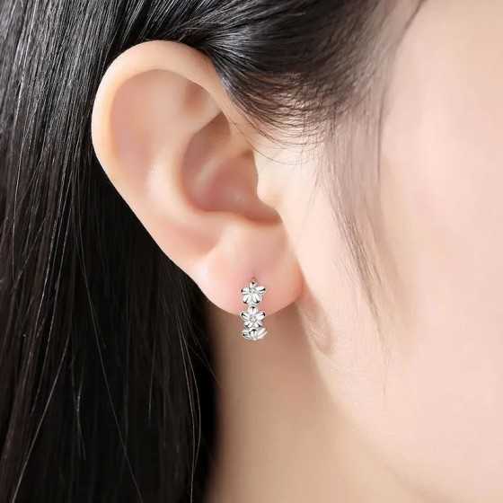 Pendientes de aguja de Plata de Ley 925 para mujer, joyería de alta calidad, flor de circón de cristal, perno prisionero lindo,