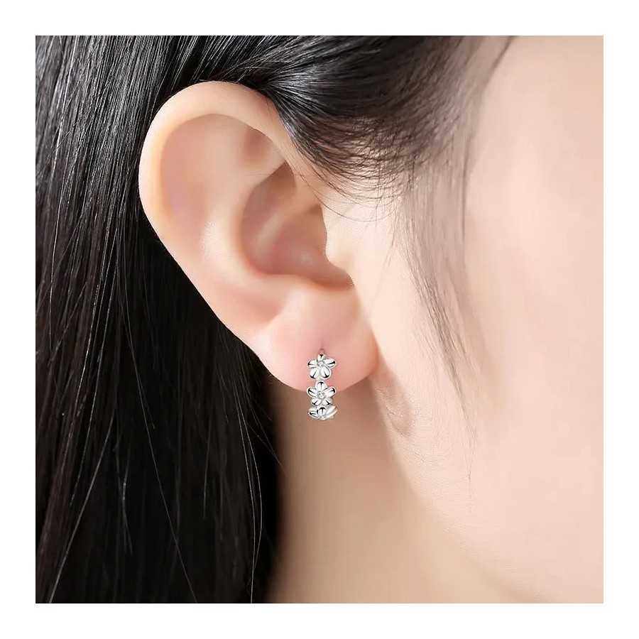 Pendientes de aguja de Plata de Ley 925 para mujer, joyería de alta calidad, flor de circón de cristal, perno prisionero lindo,