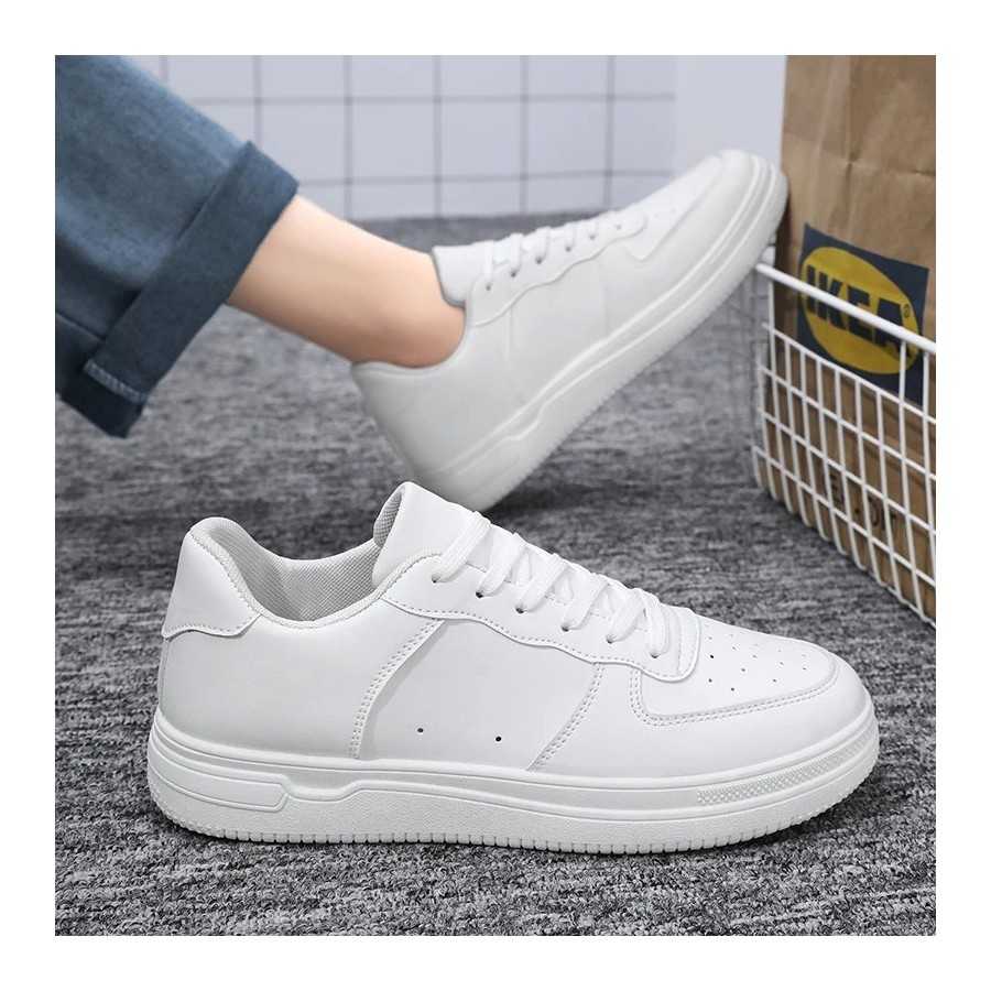 Zapatos de cuero para exteriores para hombre, zapatillas deportivas clásicas de color negro con cordones para monopatín, caminar